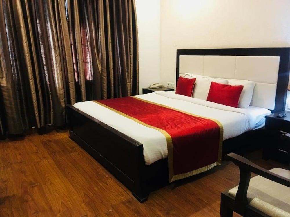 Ashiana Clarks Inn شيملا المظهر الخارجي الصورة